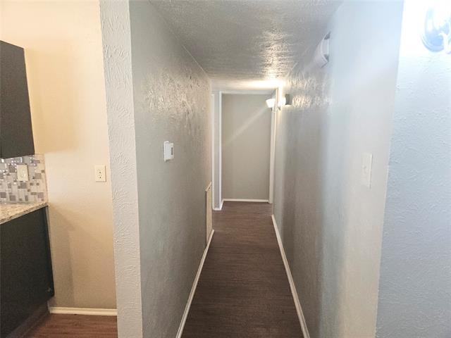 Building Photo - 6809 Glenhurst Dr