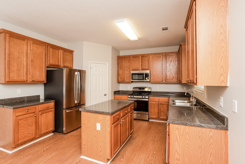 Building Photo - 570 Tuscan Cove