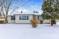 Building Photo - 2414 Garden St