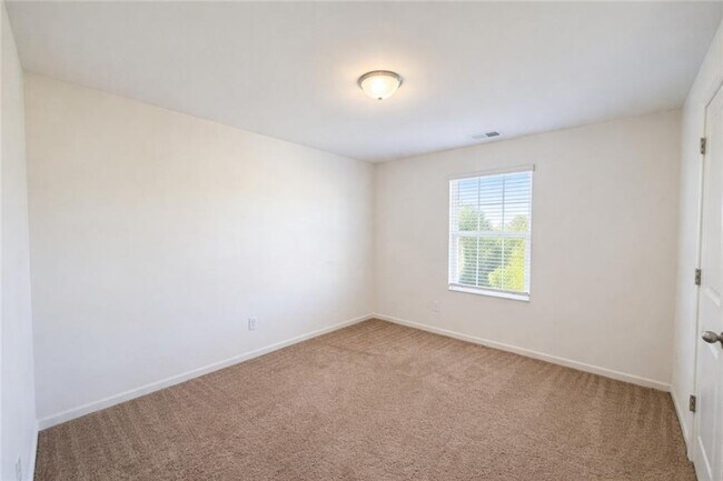 Building Photo - 5075 Minnow Ln