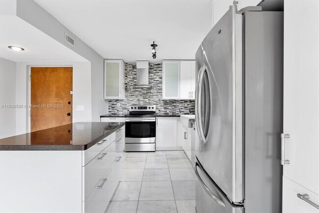 Primary Photo - 9022 SW 123rd Ct