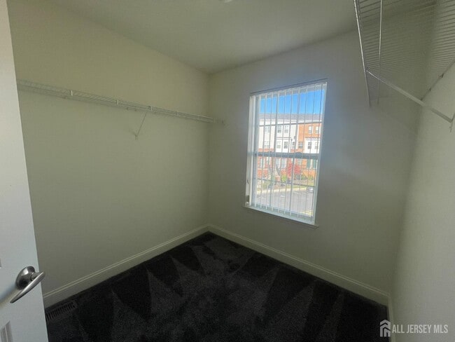 Building Photo - 430 Giordano Ave