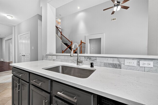 Building Photo - 4815 Claymill Ct