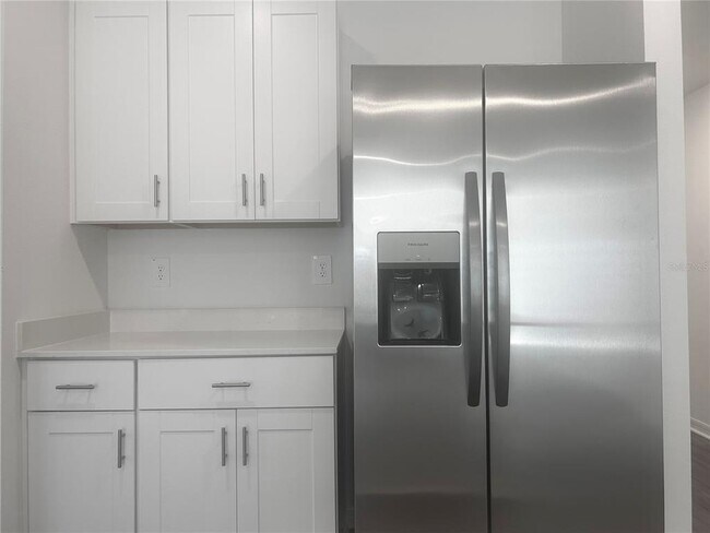 Building Photo - 3697 NE 32nd Ct