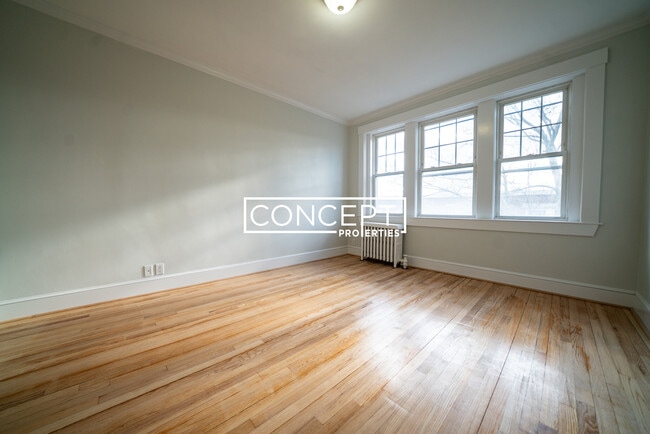 Building Photo - 56 Selkirk Rd