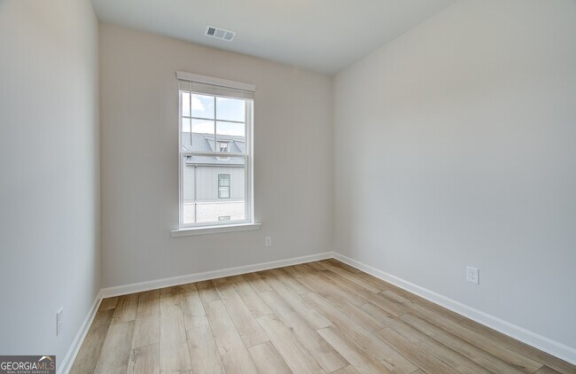 Building Photo - 612 Marimba Pike