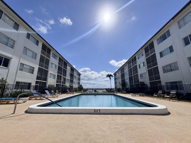 Building Photo - 4500 N Flagler Dr