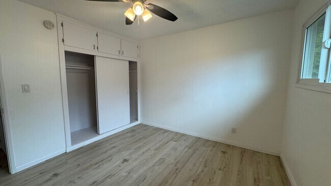 Building Photo - 10452 Ceres Ave