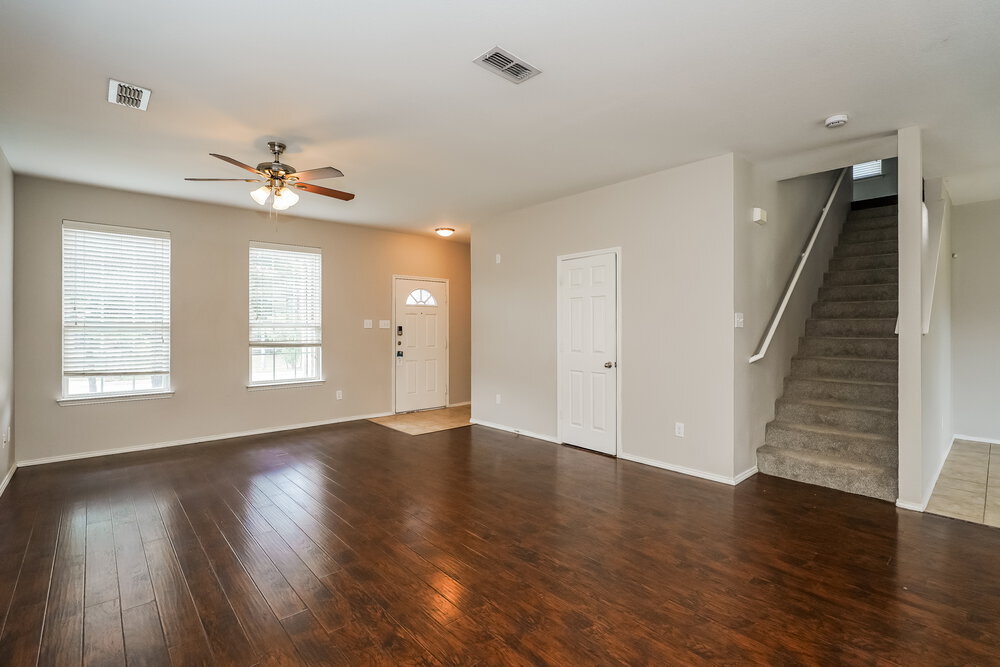 Building Photo - 5000 Caraway Dr