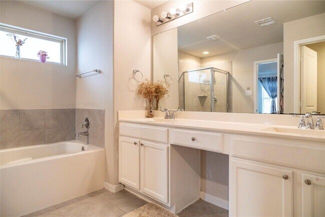 Building Photo - 18226 Mulberry Spring Cir