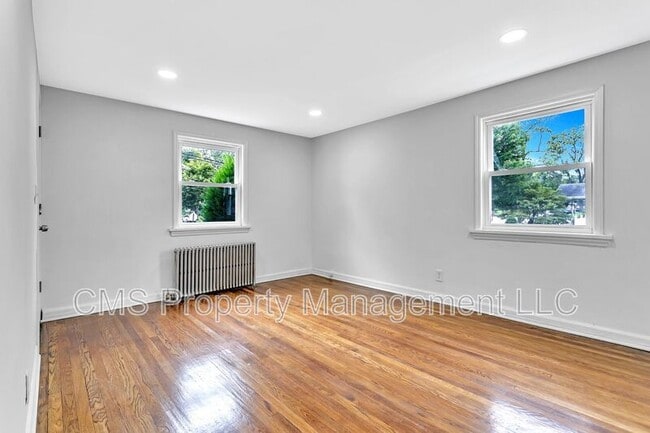 Building Photo - 401 Sanford Ave