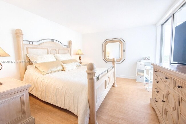 Building Photo - 19707 Turnberry Way