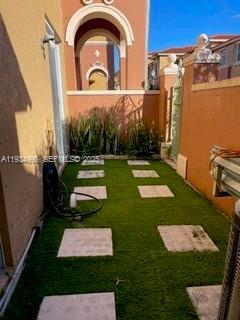 Building Photo - 10643 SW 7th St