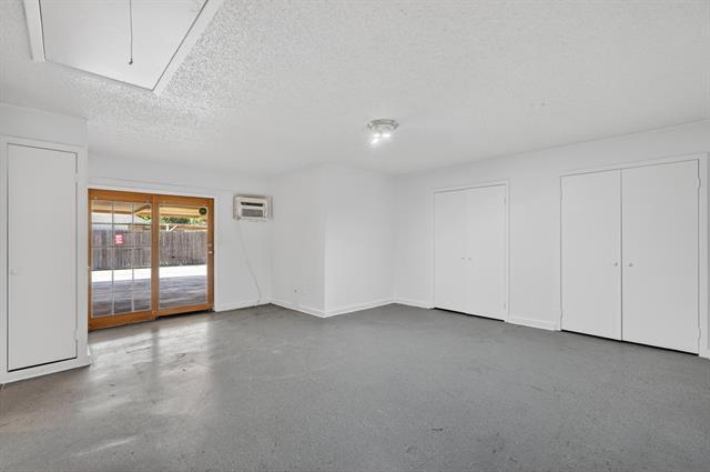 Building Photo - 2403 Ridgevalley Dr