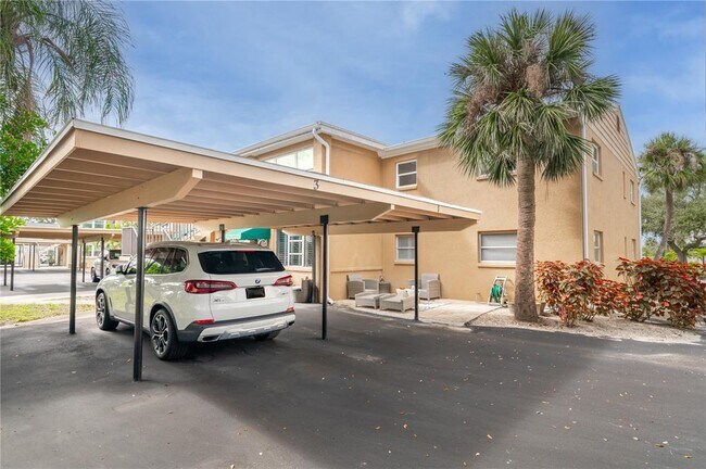 Building Photo - 1097 Eden Isle Blvd NE