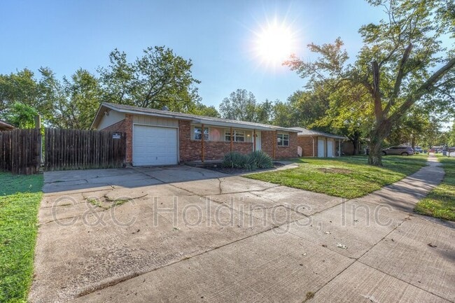 Building Photo - 2427 S 126th E Ave