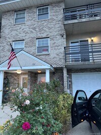 Building Photo - 442 Sapphire St