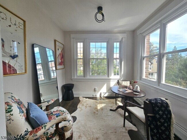 Building Photo - 30 The Crescent