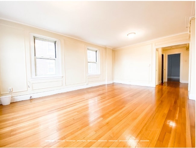 Building Photo - 1441 Beacon St