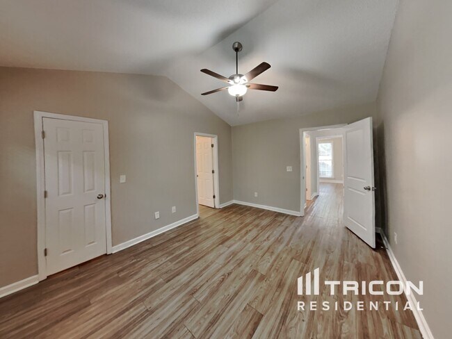 Building Photo - 7205 Spanglers Spring Way