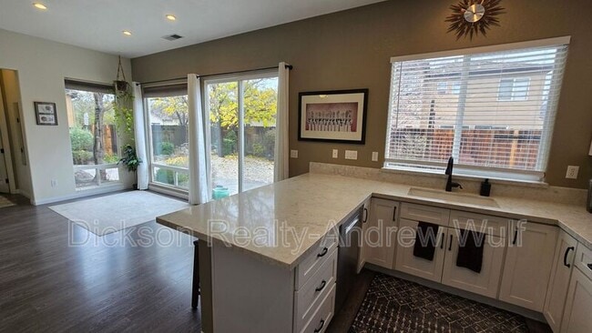 Building Photo - 10522 Eagle Falls Way