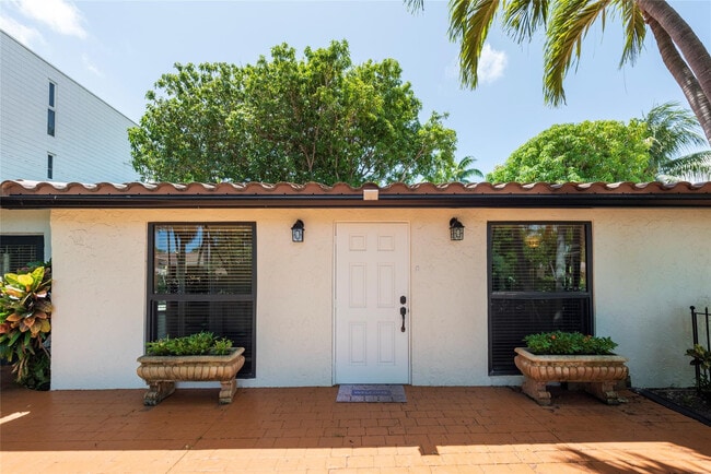 Building Photo - 3412 Leigh Rd