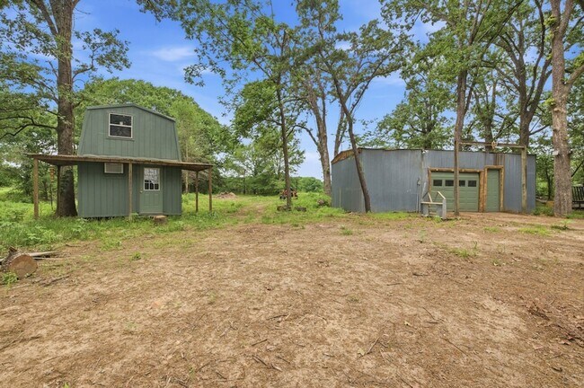 Building Photo - 509 Co Rd 2271