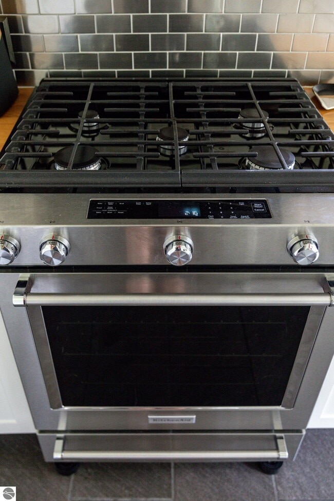 Building Photo - 828 Washington St