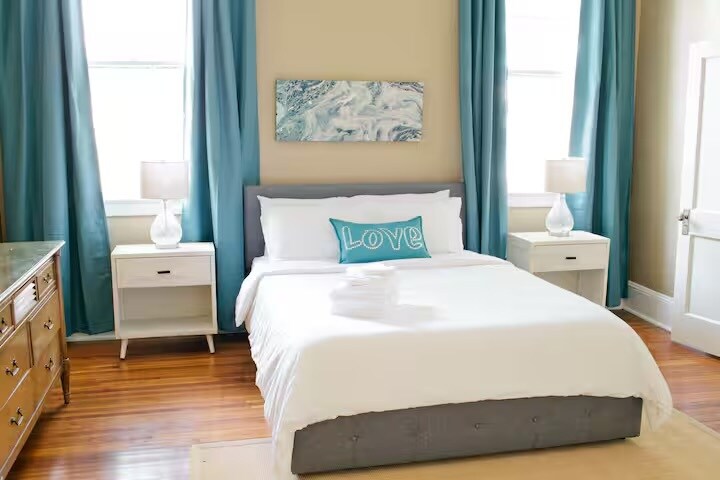 Bedroom 2 - 327 Felder Ave