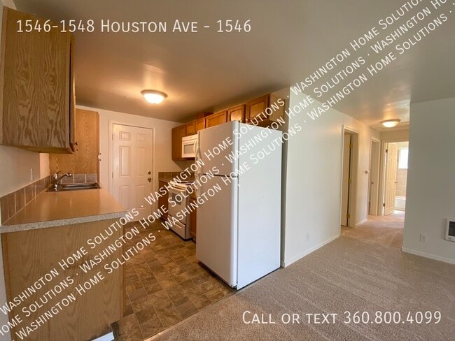 Primary Photo - 1546-1548 Houston Ave-1546