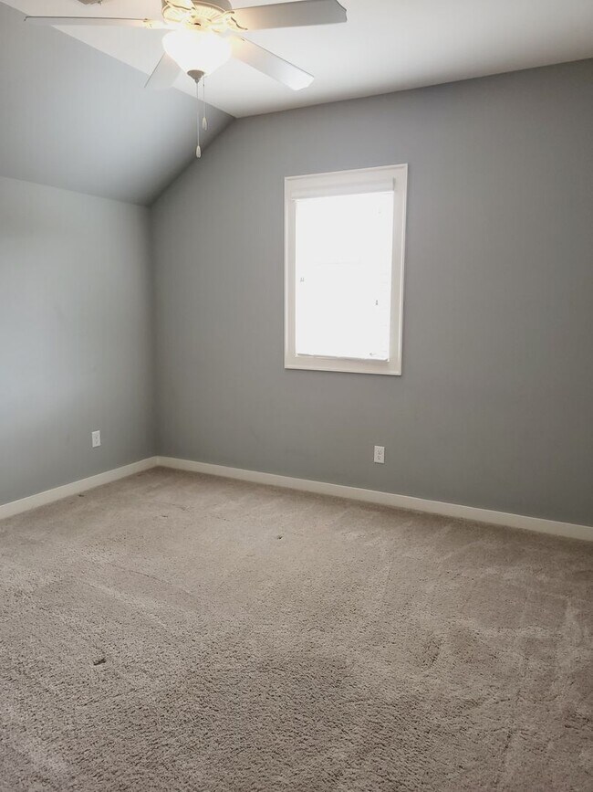 Building Photo - 4417 Tuckahoe Ln