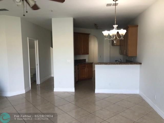 Building Photo - 1018 Pipers Cay Dr