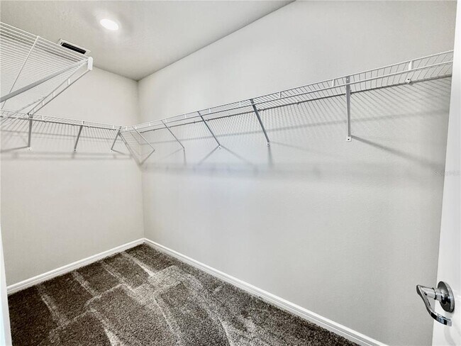 Building Photo - 19672 Shady Oak Dr