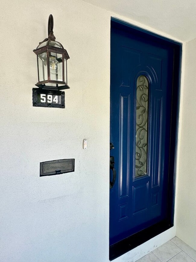 Building Photo - Beautiful, Brand New Sunnyvale Home -Walk ...