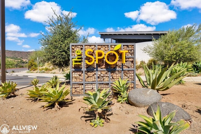 Building Photo - Bright 4-Bed, 2.5-Bath Home in Fallbrook’s Citro Community