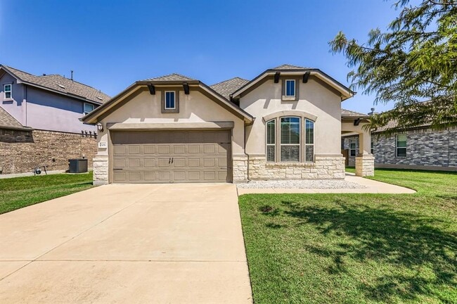 Primary Photo - 1008 Sundrops St