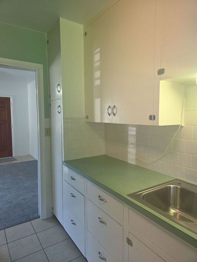 Building Photo - 1662 Houston Dr