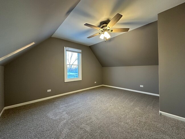 Building Photo - 15020 Ridgeway Ave