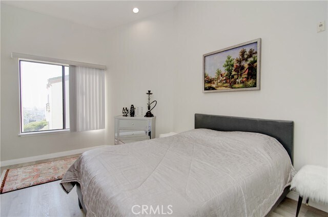 Building Photo - 200 Paris Ln