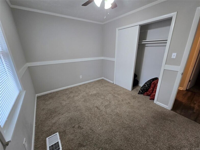 Building Photo - 106 Magnolia Ct