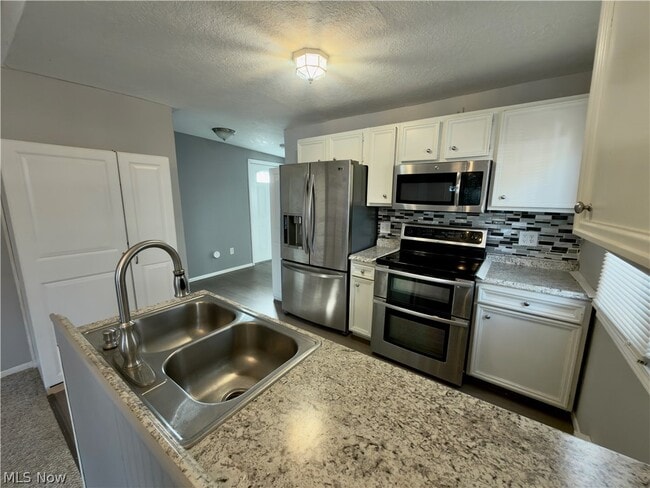 Building Photo - 142 1/2 Beaver Ct