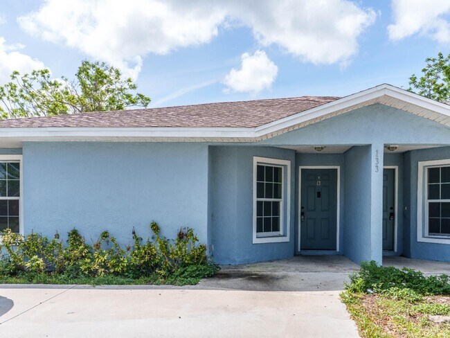 Building Photo - 133 W Park Ave