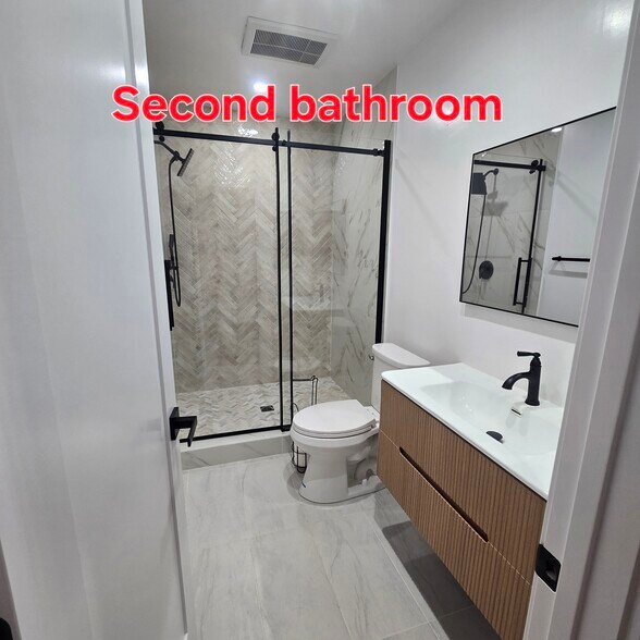 Second bathroom - 916 S Sherbourne Dr