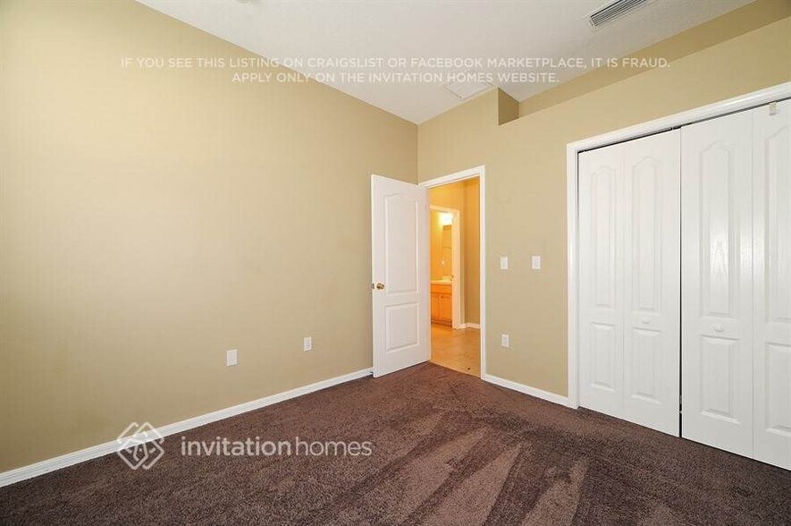 Building Photo - 4553 Gateway Blvd