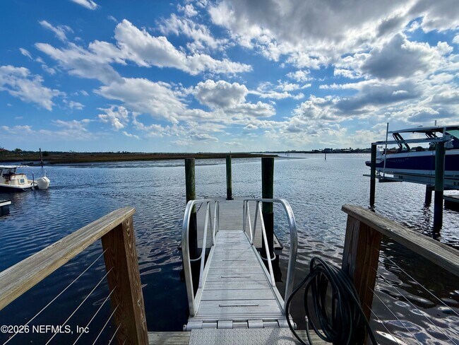 Building Photo - 2530 Beach Blvd