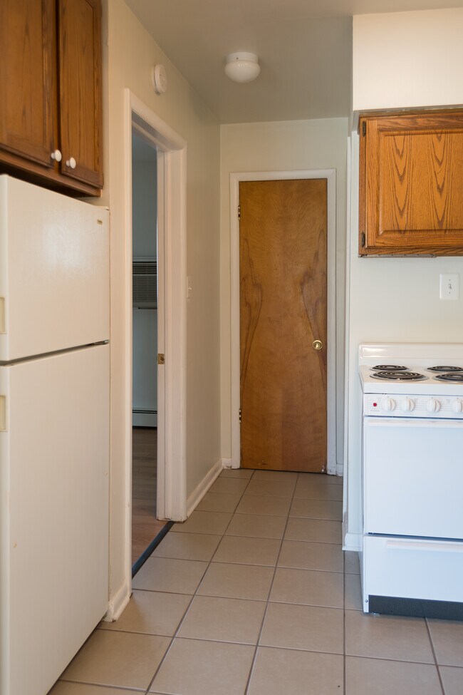 Building Photo - 4304 13 Mile Rd