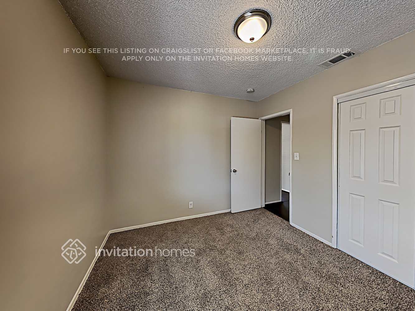 Building Photo - 13618 Saranac Dr