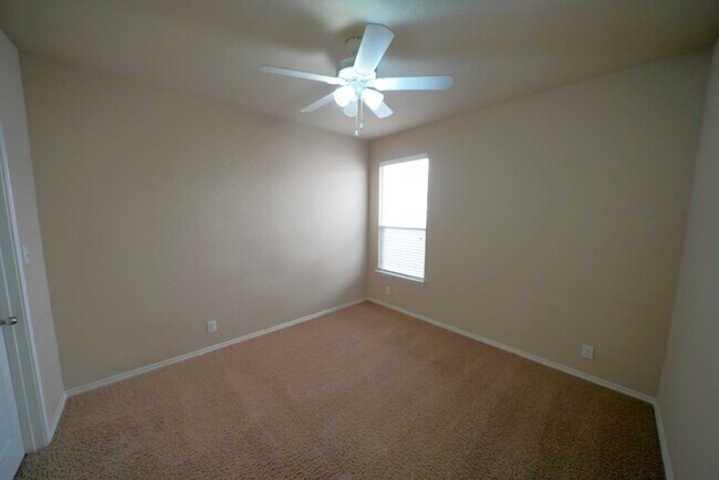 Building Photo - Immaculate Rental Now Available in Cibolo!...