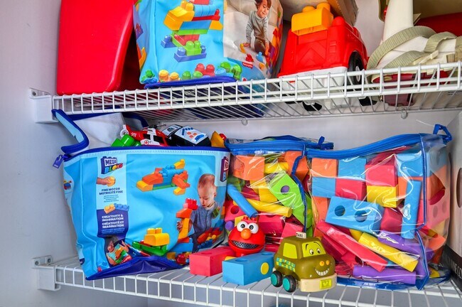 Building Photo - PLAN AND SECURE YOUR WINTER GETAWAY NOW, WHILE YOU HAVE THE BEST SELECTION