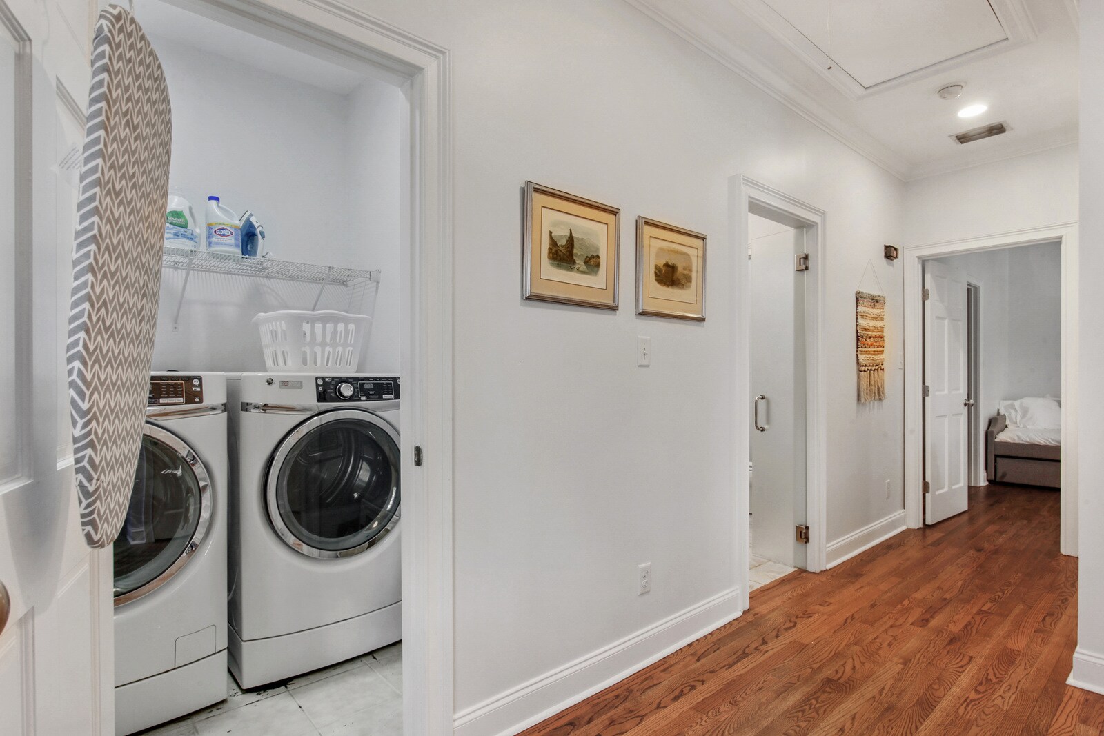 Building Photo - 102 W 36th St